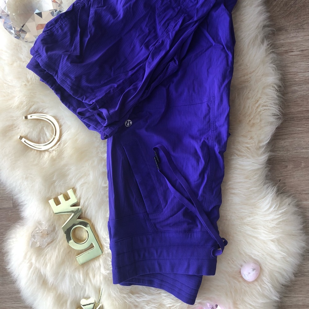 Lululemon Athletica Unlined Mid-Rise Studio Pant II in RARE Bruised Berry Purple